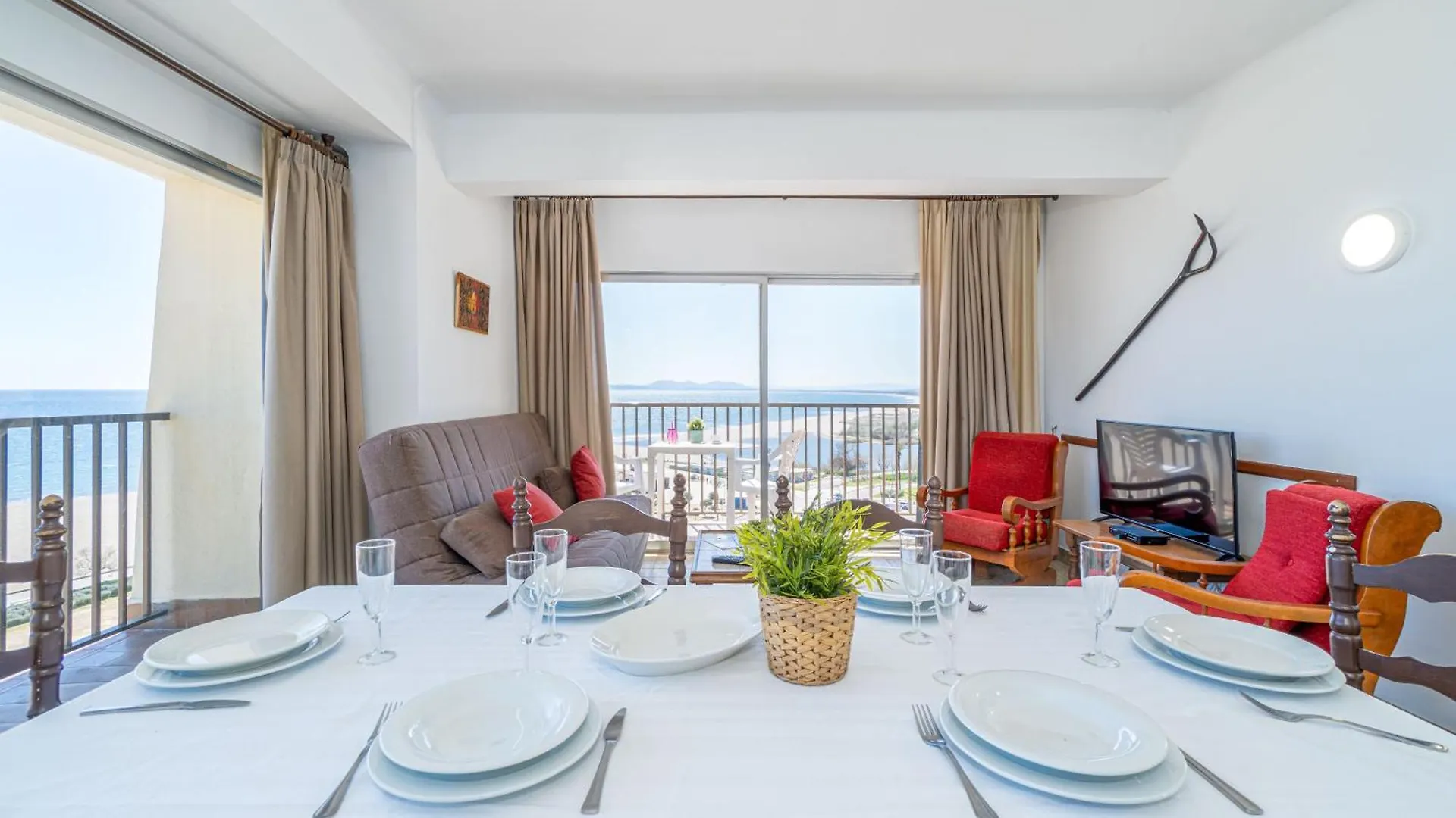 Apartamento BASIC COMFORT Apartament Canigó Ampuriabrava