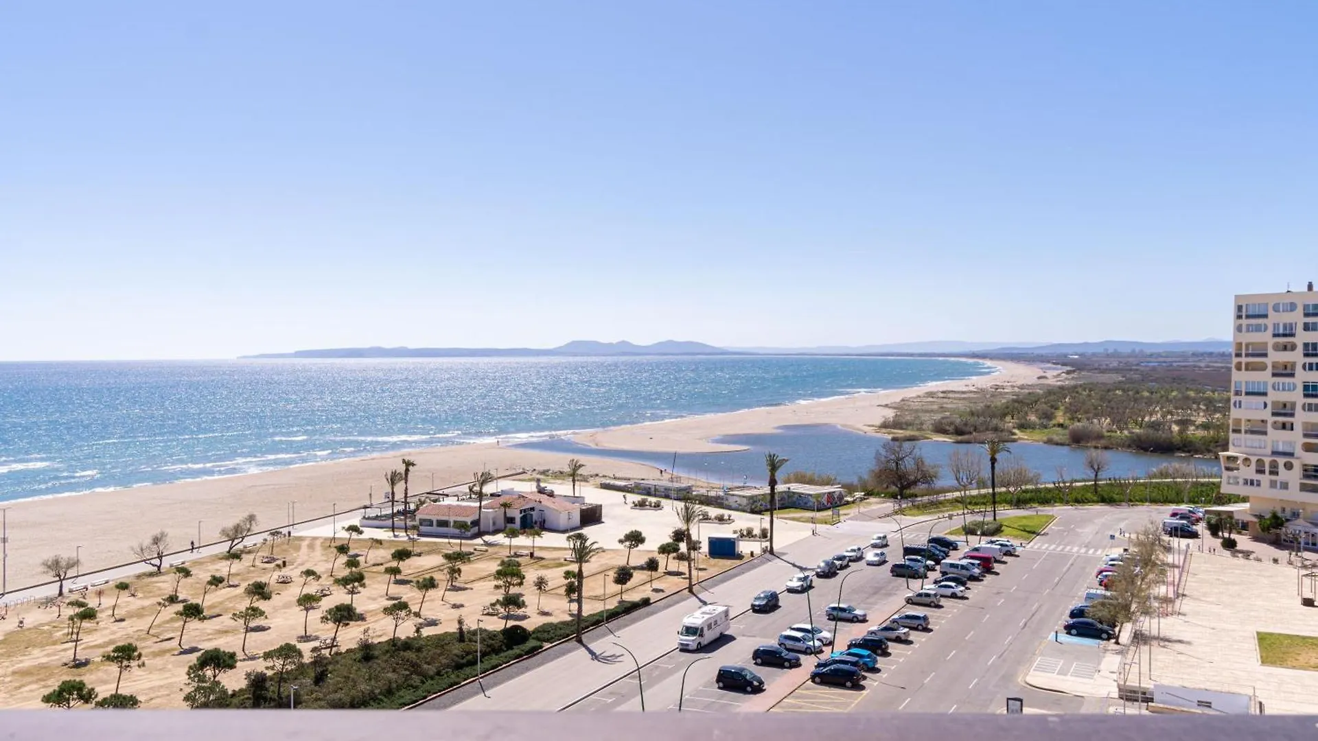 Apartamento BASIC COMFORT Apartament Canigó Ampuriabrava