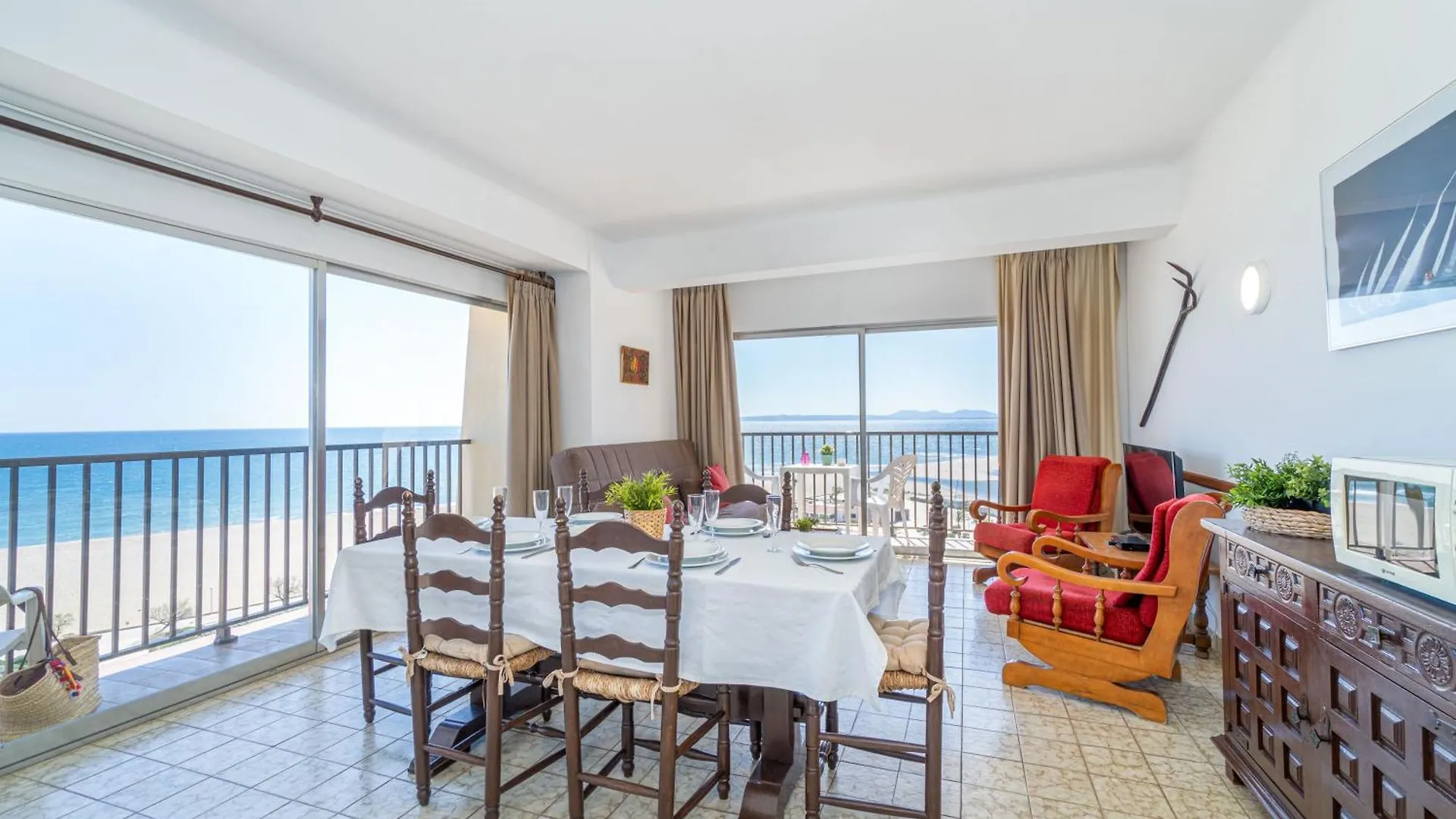 Basic Comfort Apartment Canigo 0030 Empuriabrava Spanje